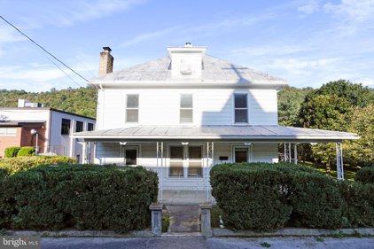 265 Harrison Ave, Berkeley Springs