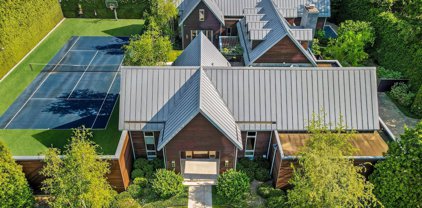 111 Woodley Road, Winnetka