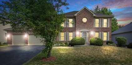 739 Crestview Drive, Bolingbrook