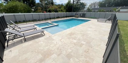 341 Sw 67th Ave, Pembroke Pines