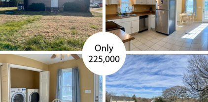 210 Jett Dr, Fredericksburg