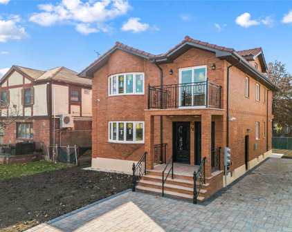 75-16 170th Street, Fresh Meadows