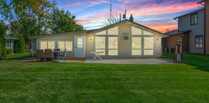 688 Tomahawk Trail, Coldwater
