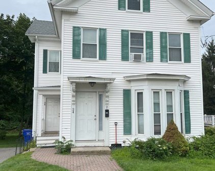 24 Grove St, Hopkinton