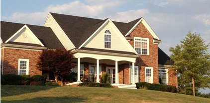 6719 Chimney Hill Rd, Crestwood