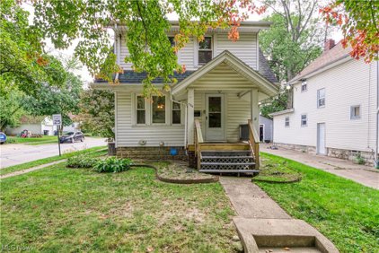 756 Lakewood Boulevard, Akron