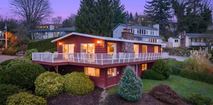 1008 Crest Place, Kent