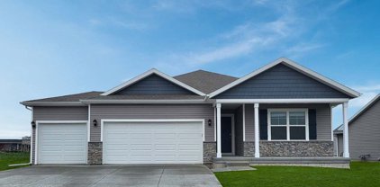 2890 Meadow  Court, Hiawatha