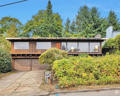 503 Seneca Avenue NW, Renton