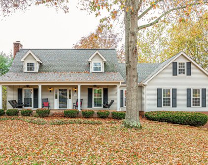 7017 N Lake Dr, Brentwood