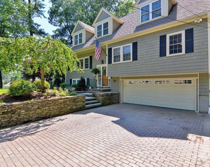 11 Keith, Wayland