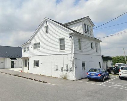 3234 Maiden Ln, Manchester