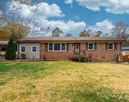 2411 Hillside  Drive, Newton