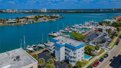 800 Bayway Boulevard Unit 12, Clearwater