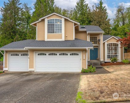 3803 Crystal Ridge Drive SE, Puyallup