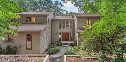 270 Watergate Drive, Roswell