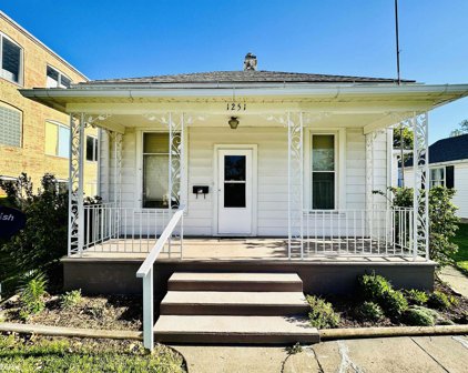 1251  Broadway, Hamilton
