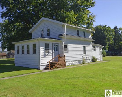 7 Roxa  Avenue, Lakewood-Village-062201