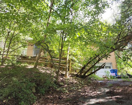 351 Buttermilk Hollow Rd, North Huntingdon