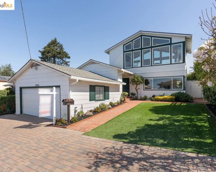1065 Creston Rd, Berkeley