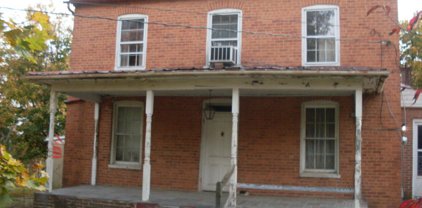 446 Charles Town Rd, Martinsburg