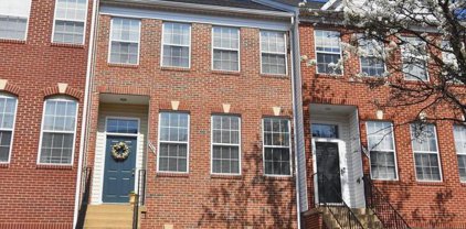 2564 James Monroe Cir, Herndon