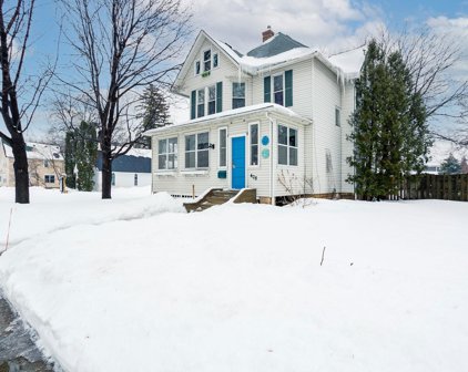 408 Oak Street, Farmington