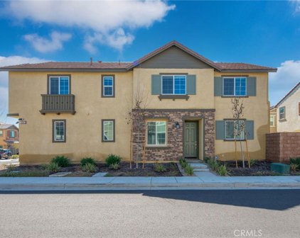 16067 Maestro Way, Fontana