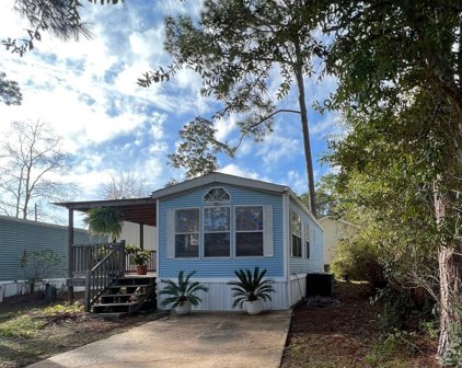 687 Escambia Loop, Lillian