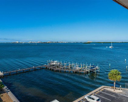 620 Edgewater Drive Unit 605, Dunedin