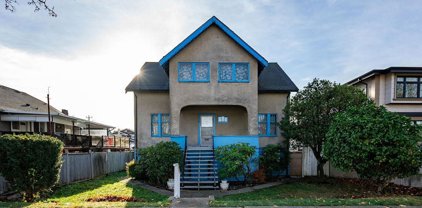 4066 Triumph Street, Burnaby
