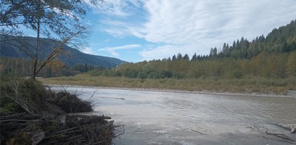 Burton Creek Road, Randle