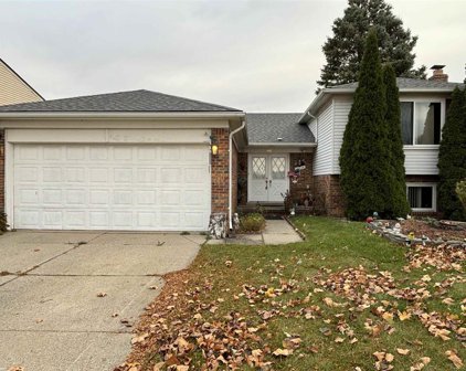 13439 Brougham, Sterling Heights