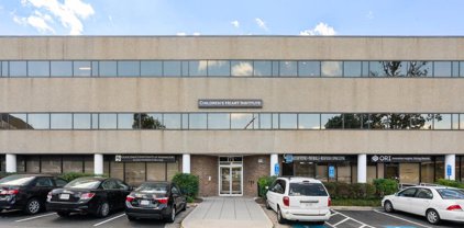 171 Elden St Unit #3A3, Herndon