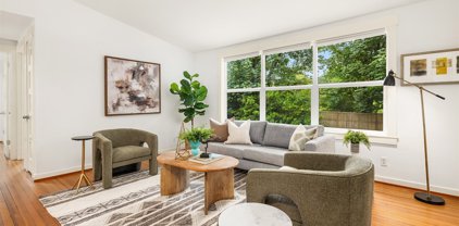 1574 Park View Drive NE Unit #1, Bainbridge Island