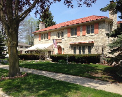 1200 East Glendale Avenue Unit 1204, Shorewood