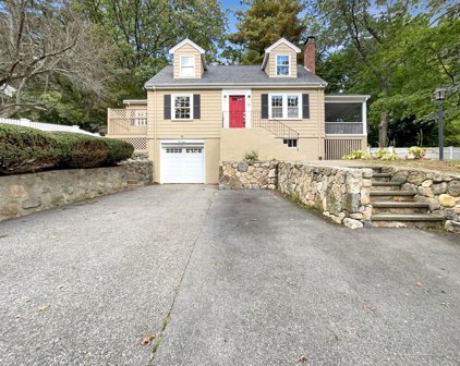 22 Watertown St, Lexington