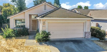 8200 Burloak Way, Elk Grove