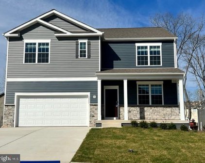 144 Creaking Branch Ct, La Plata