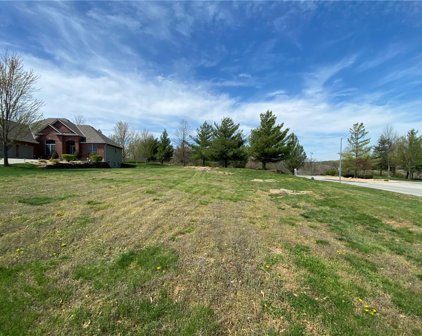 800 SE Cedrus Lane, Blue Springs