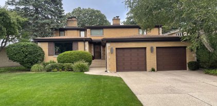 6931 N Lexington Lane, Niles