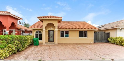 8824 Nw 110th Ln, Hialeah Gardens