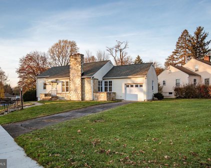 1101 Woodland Way, Hagerstown