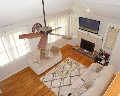 114 Captain Eames Cir Unit 114, Ashland