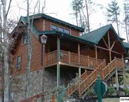 1660 Mountain Lodge Way, Sevierville image