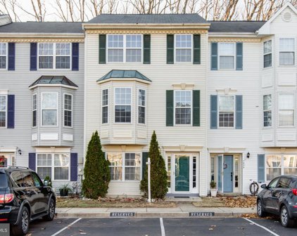 7934 Beach Plum   Lane Unit #18, Severn