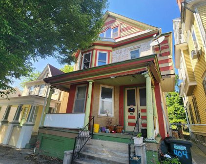 404 W Martin St, Martinsburg