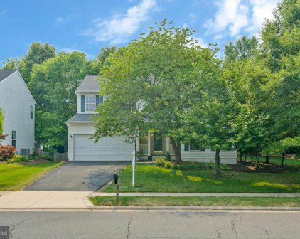 20573 Breezyhill Dr, Ashburn