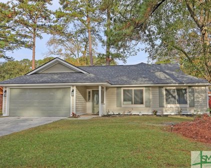 8 Goldfinch Court W, Savannah