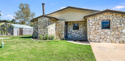 717 N West, Burnet